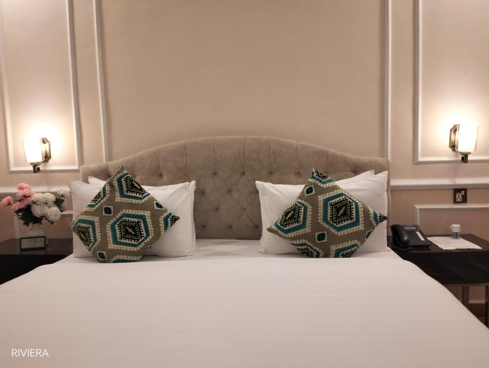 Riviera Courtyard Guest House イスラマバード エクステリア 写真