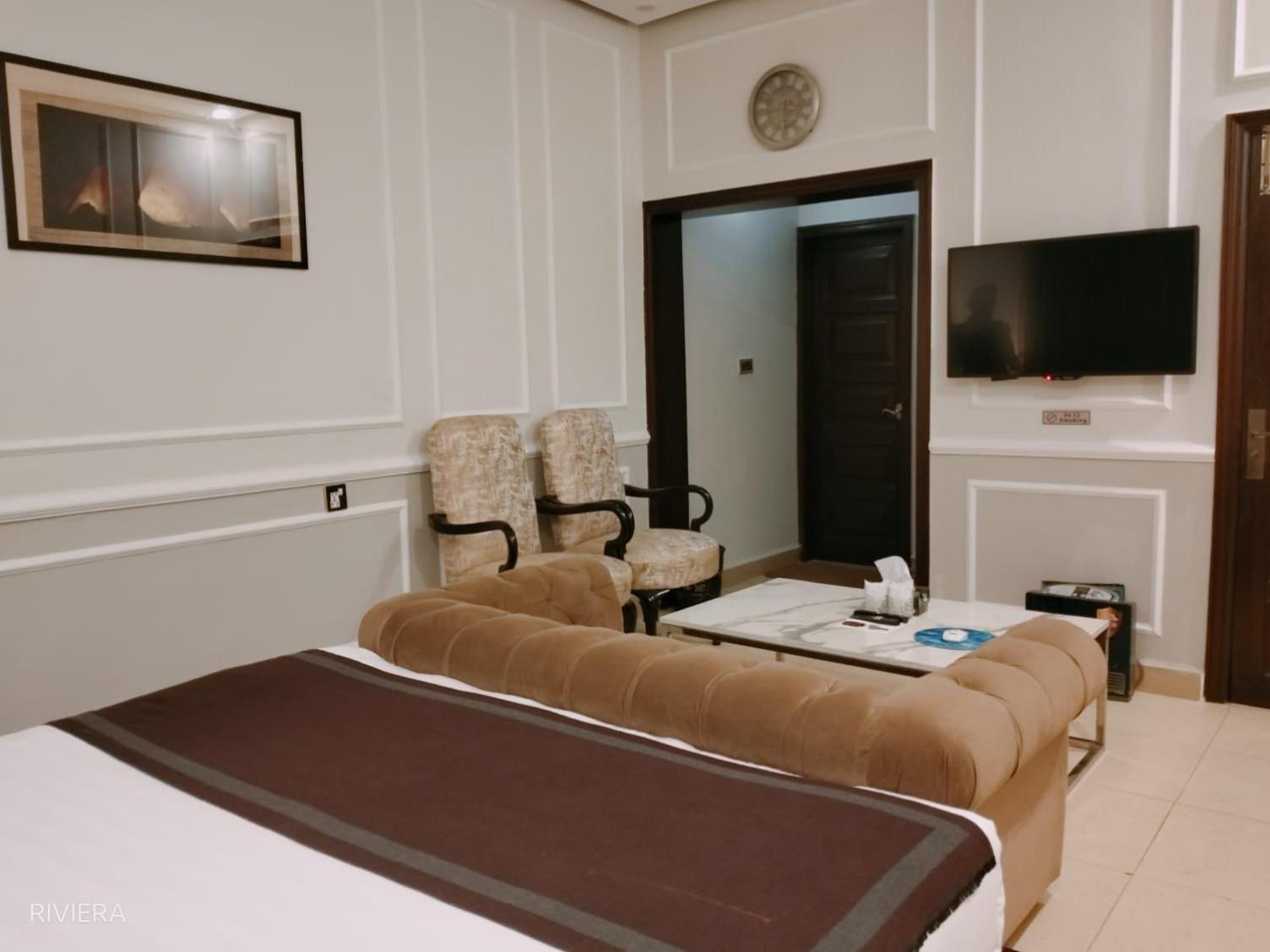 Riviera Courtyard Guest House イスラマバード エクステリア 写真